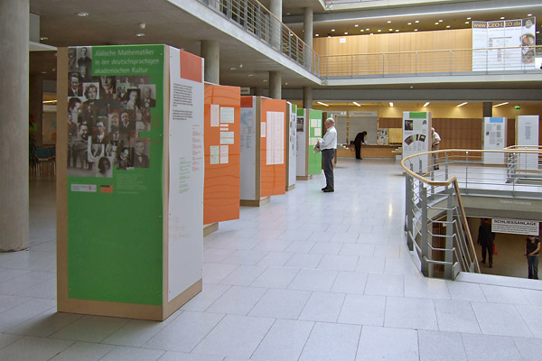 Gesamtansicht der Ausstellung